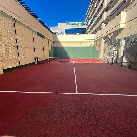 Heart Of Puerto Banus Newly Renavated Free Parking , Wifi ,Pool,Gym,Padel Court Apartment Marbella Exterior photo