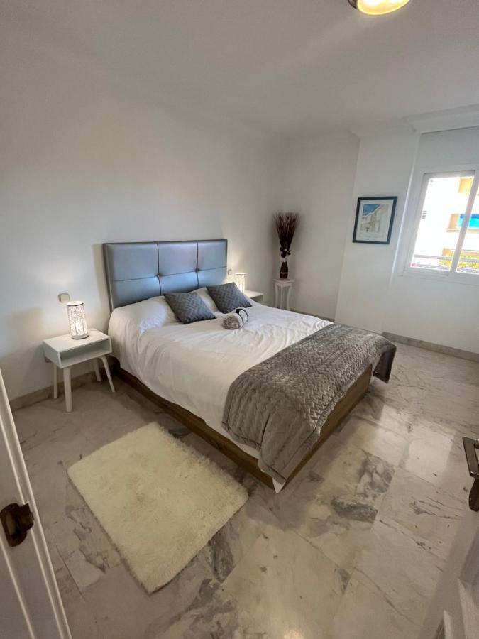 Heart Of Puerto Banus Newly Renavated Free Parking , Wifi ,Pool,Gym,Padel Court Apartment Marbella Exterior photo